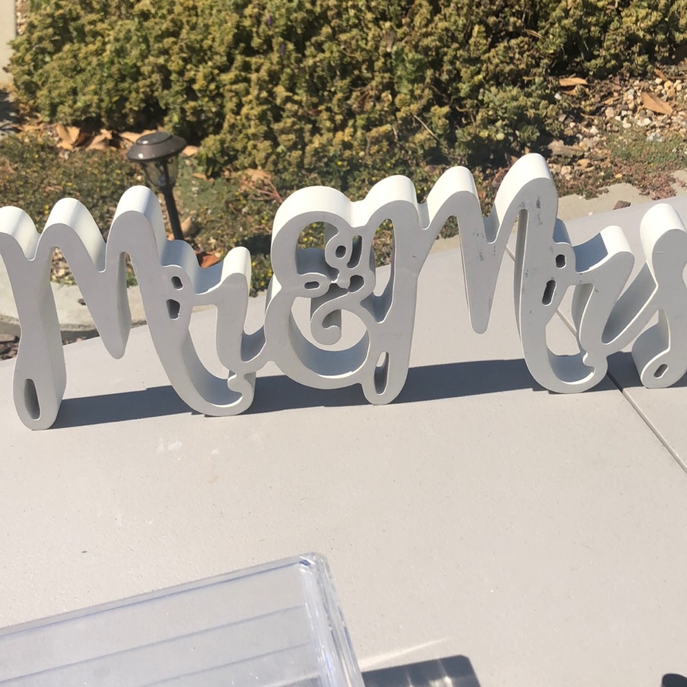 Standing Mr& Mrs sign